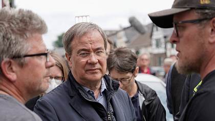 Armin Laschet - Foto: IMAGO / Political-Moments