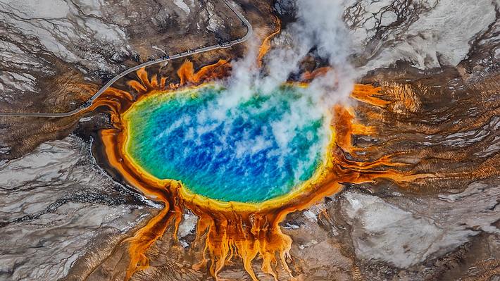 Unter dem Yellowstone Nationalpark ist eine riesige Magmakammer - Foto: iStock / Ajith Kumar