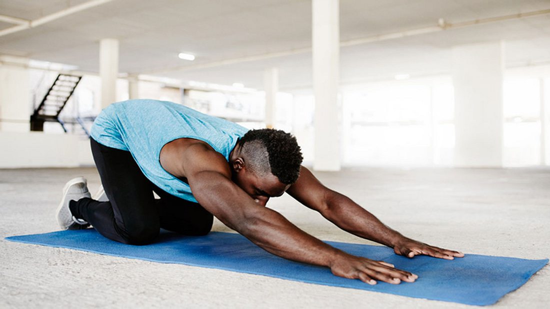 Die Kindshaltung Kindshaltung im Yoga