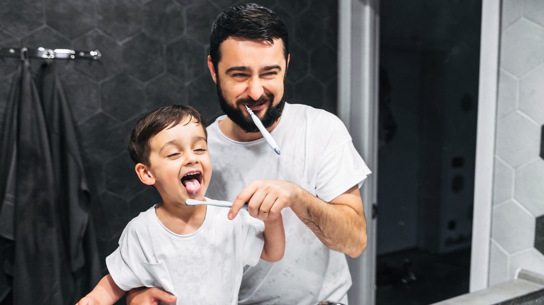 Zahnpflege beim Baby - Foto: iStock / Vadym Pastukh